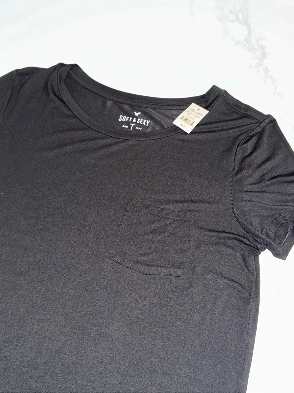 American Eagle Soft & Sexy Black Short-Sleeve Pocket Tee - Picture 2 of 4